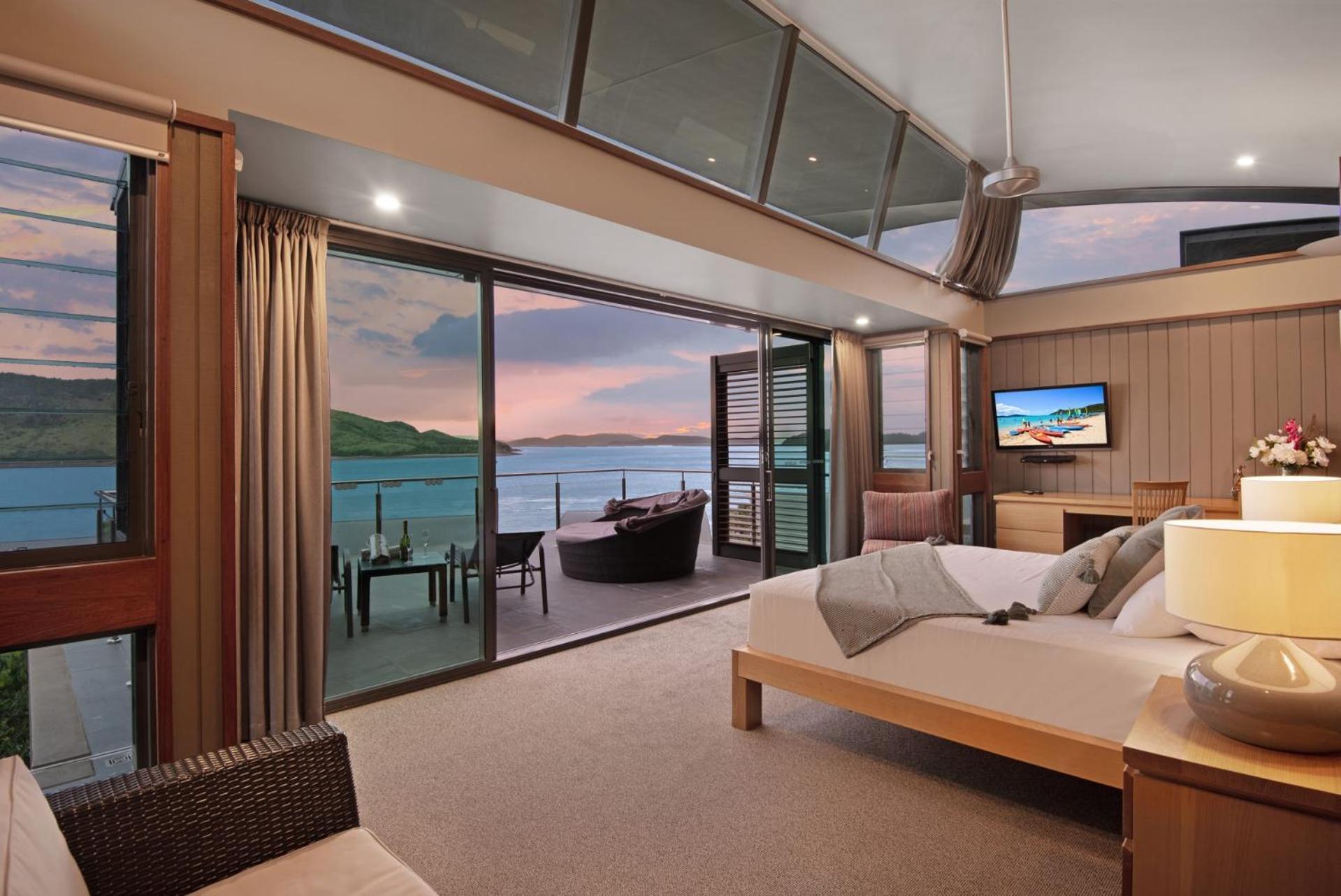 Yacht Club 33 Serenity House Ocean Views 2 Buggies Isla Hamilton Exterior foto